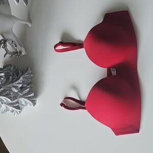 Victoria's Secret Vibrant Red Wireless T-shirt Bra